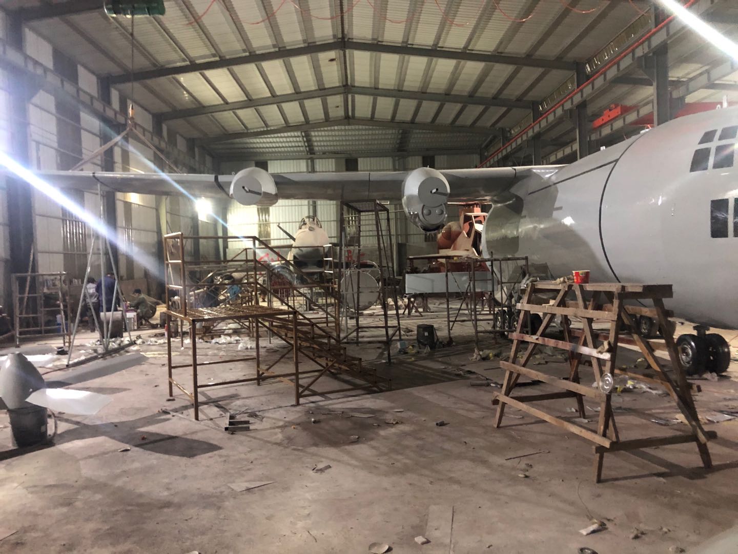 大型航空模型制作真的是翱翔藍(lán)天的匠心之作呀！